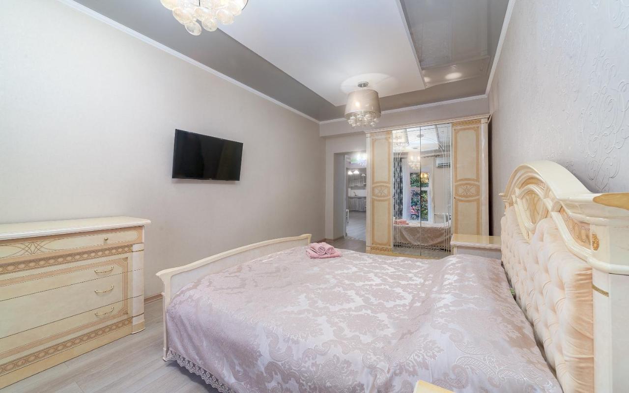 Apartments Deribasovskaya オデッサ エクステリア 写真